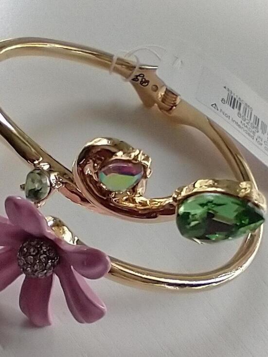 Betsey Johnson Jewelry - Betsey Johnson FLOWER POWER Pink Goldtone Hinged Bracelet Crystal Rhinestone NWT
